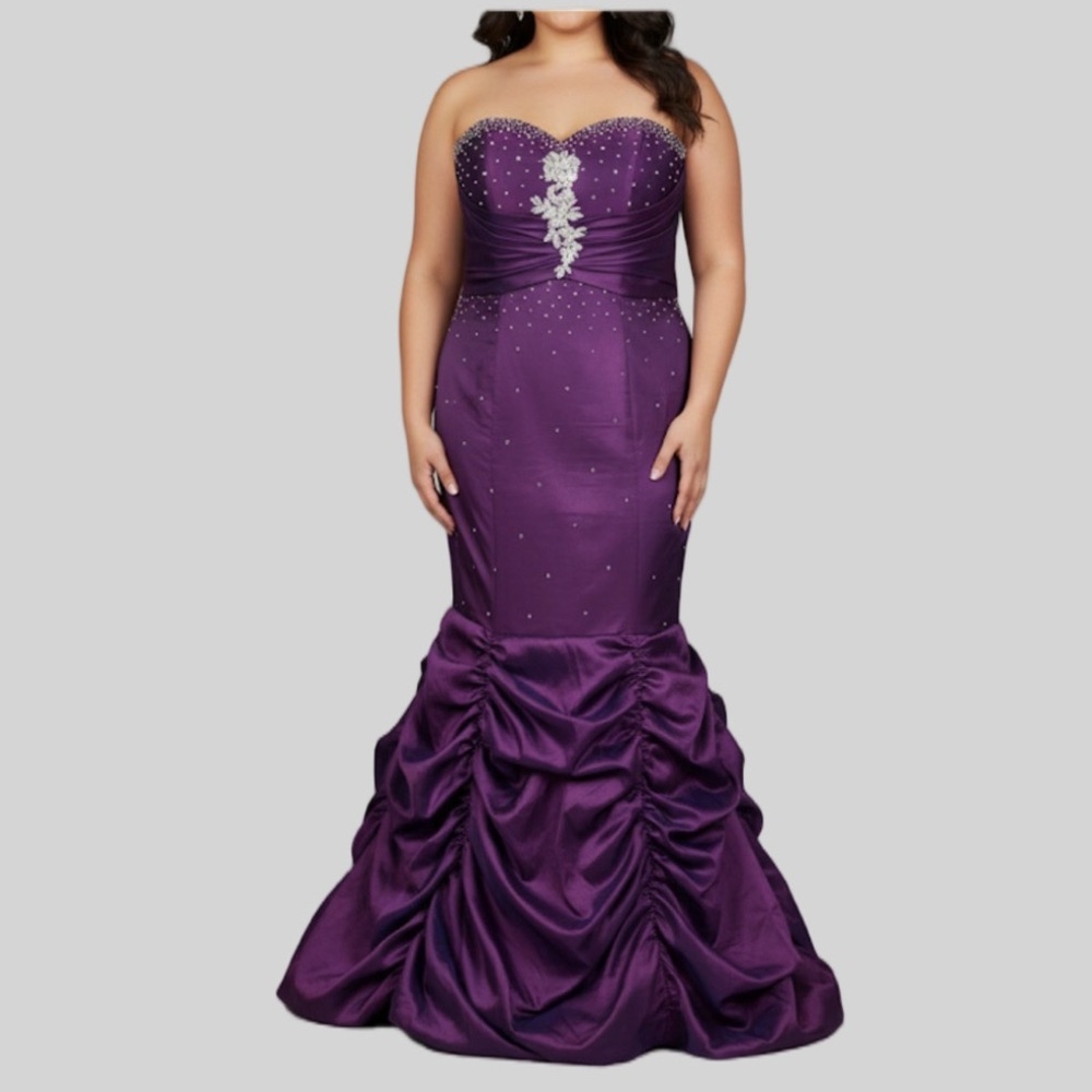 PURPLE Crystal appliqués mermaid Ballgown est.  size 12-14